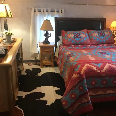 Holiday Lodge Bed And Breakfast-2